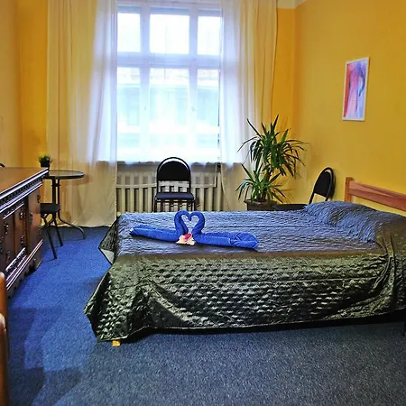 Rooms Latberry Hostel